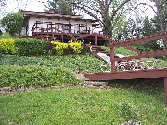 5th image of 7620 Lakewood Dr