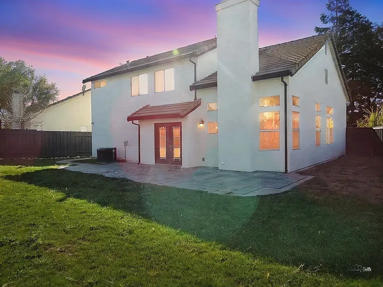 8255 Point Arena Ct — Photo 19