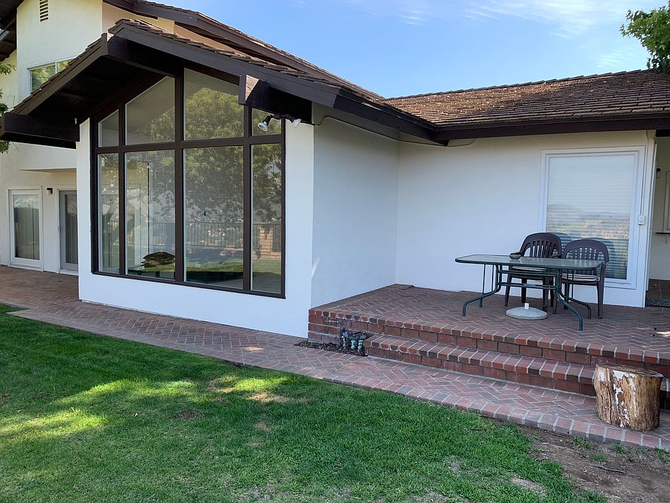 2nd image of 1153 Stoneshead Ct