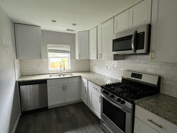 1125 Armstrong Ave, Charleston, SC 29407