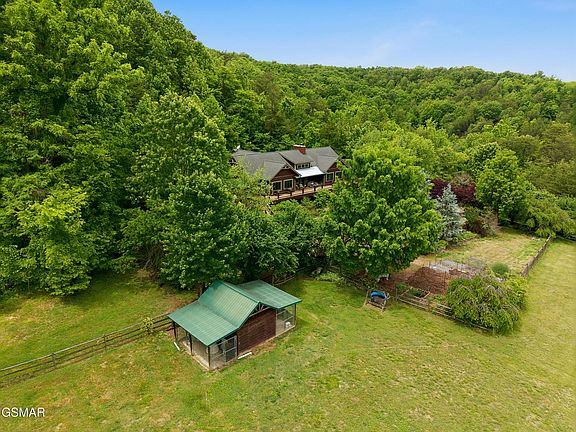 2nd image of 1309 Licklog Hollow Rd