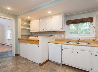 46 Water St #46, Leeds, MA 01053