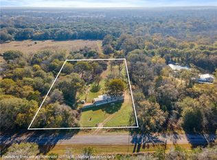 2205 Mallard Dr, Snook, TX 77836