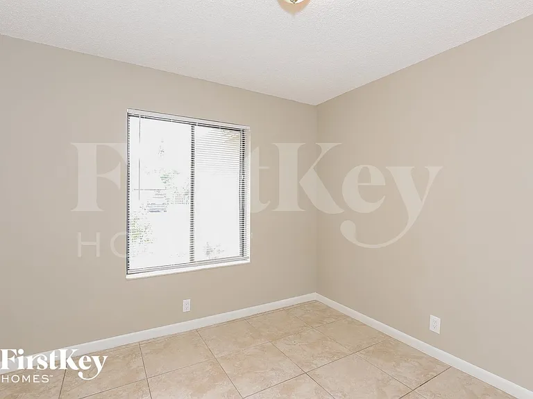 7200 NW 46th St — Photo 11