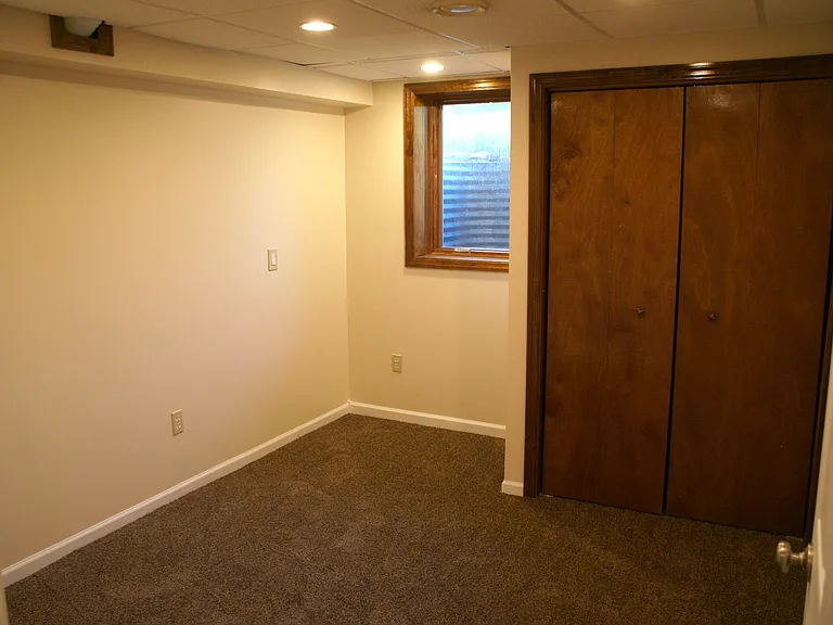 11220 Curtis Ave — Photo 17