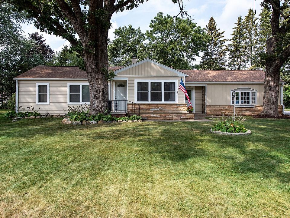 1st image of 21594 W Sarah Dr
