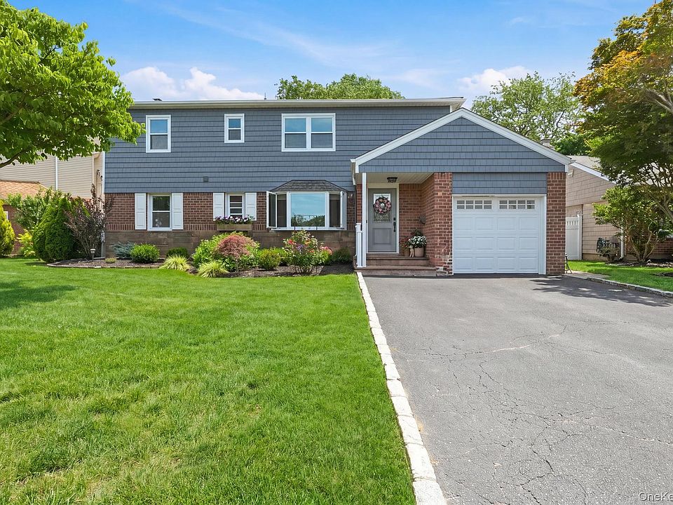 1st image of 841 Willow Road