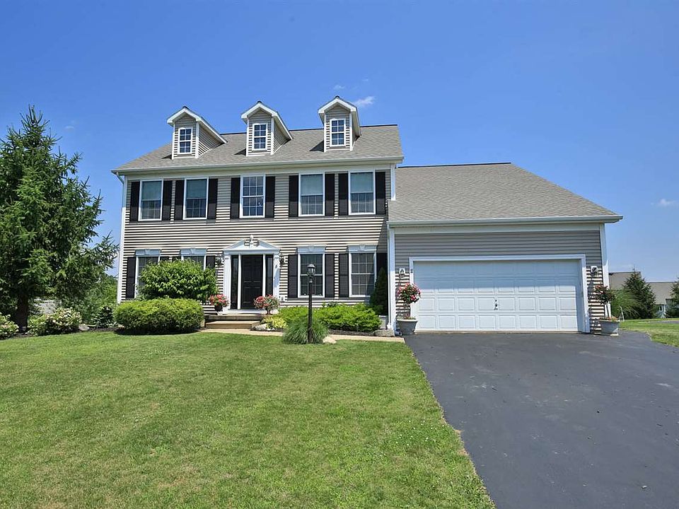1st image of 8 Jovan Ct
