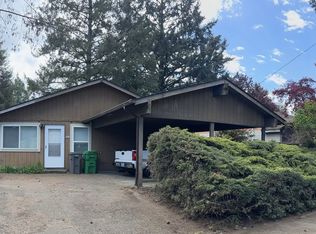 7410-7412 SE Woodstock Blvd, Portland, OR