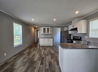 5545 N Anita Dr, Saginaw, MI 48601