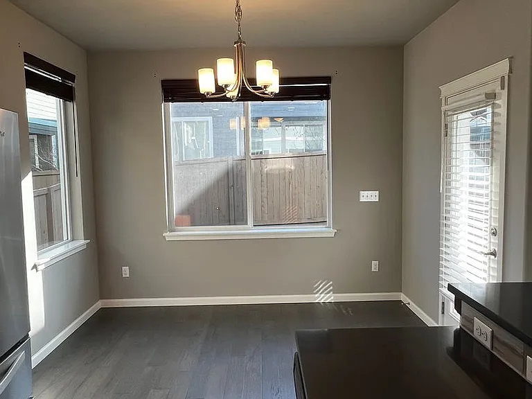 3887 Portside Dr — Photo 15