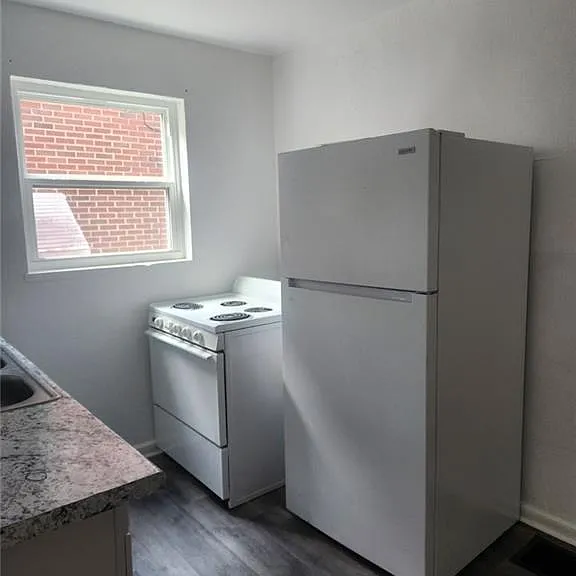3108 E 3rd St — Photo 1