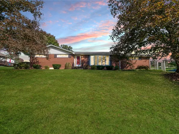 136 Wallace Cir, Aliquippa, PA 15001