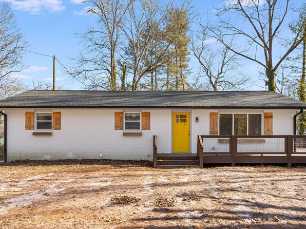 111 Sunset Hill Dr, Etowah, NC 28729