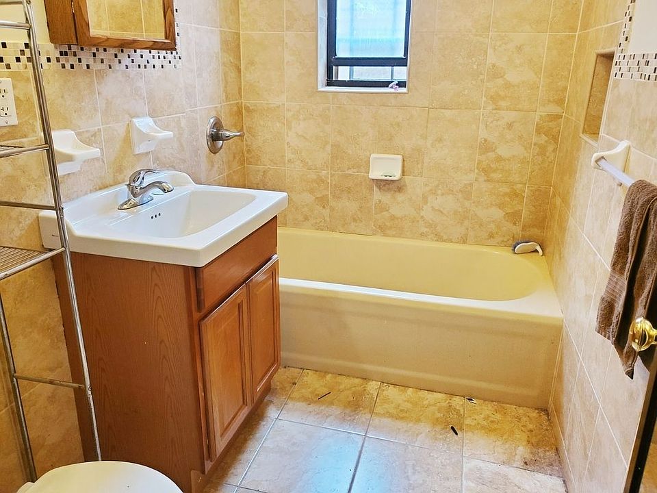 2nd image of 751 Troy Ave APT 2N