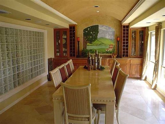 2nd image of 103 Bay Pt