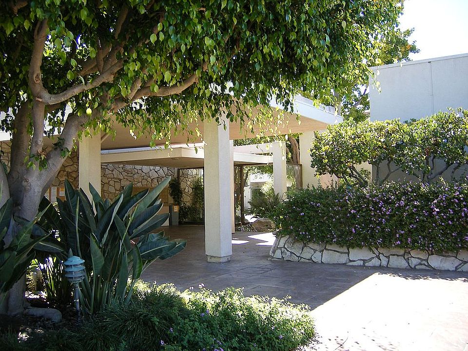 Apartment Entry