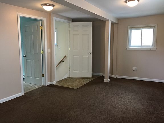 3rd image of 1006 N Main St #2