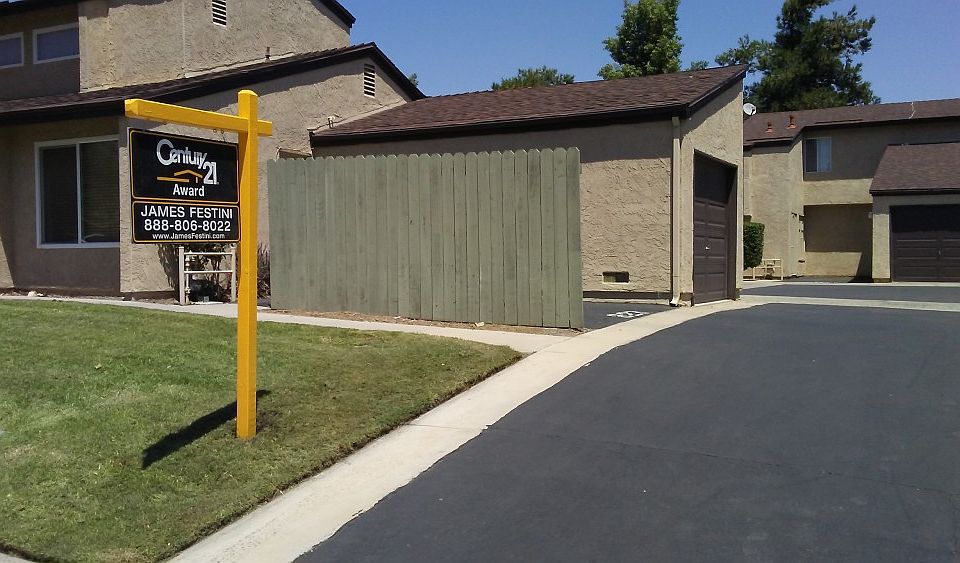 1st image of 621 Parkview Dr