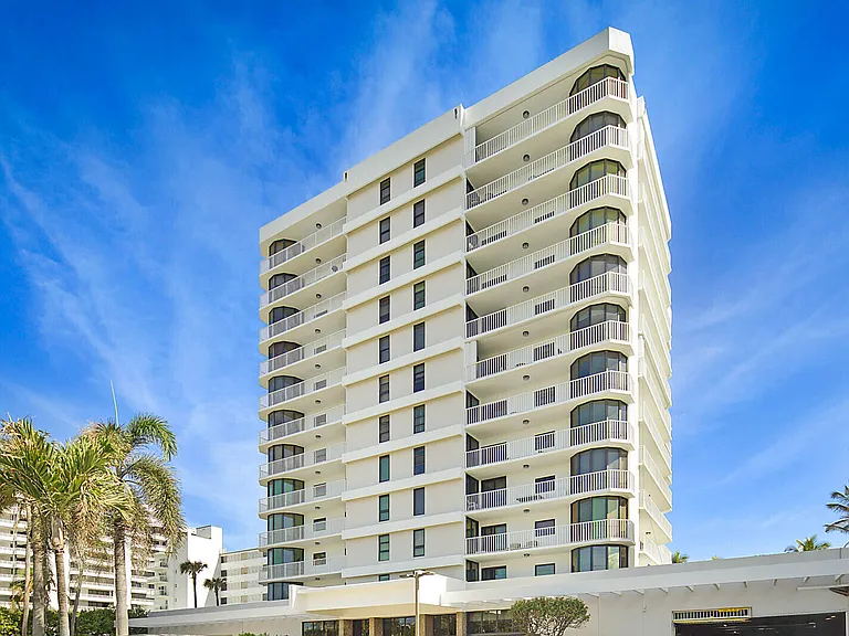 2917 S Ocean Blvd #405 — Photo 1