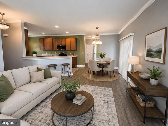 5th image of 16 Lexie Ct