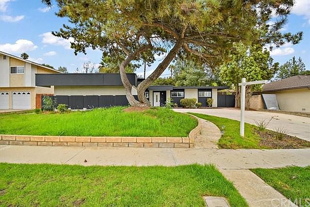 1st image of 3408 Calle Quebracho