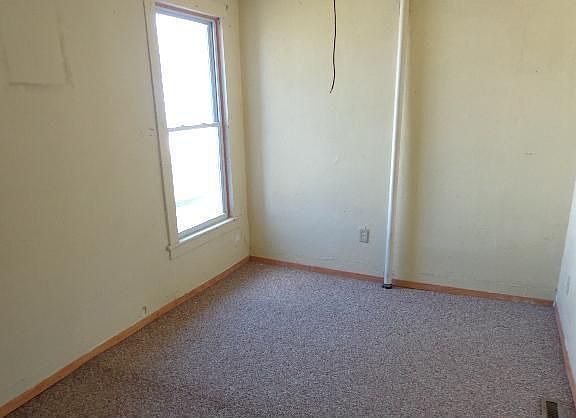 2nd image of 463 N Pearl St