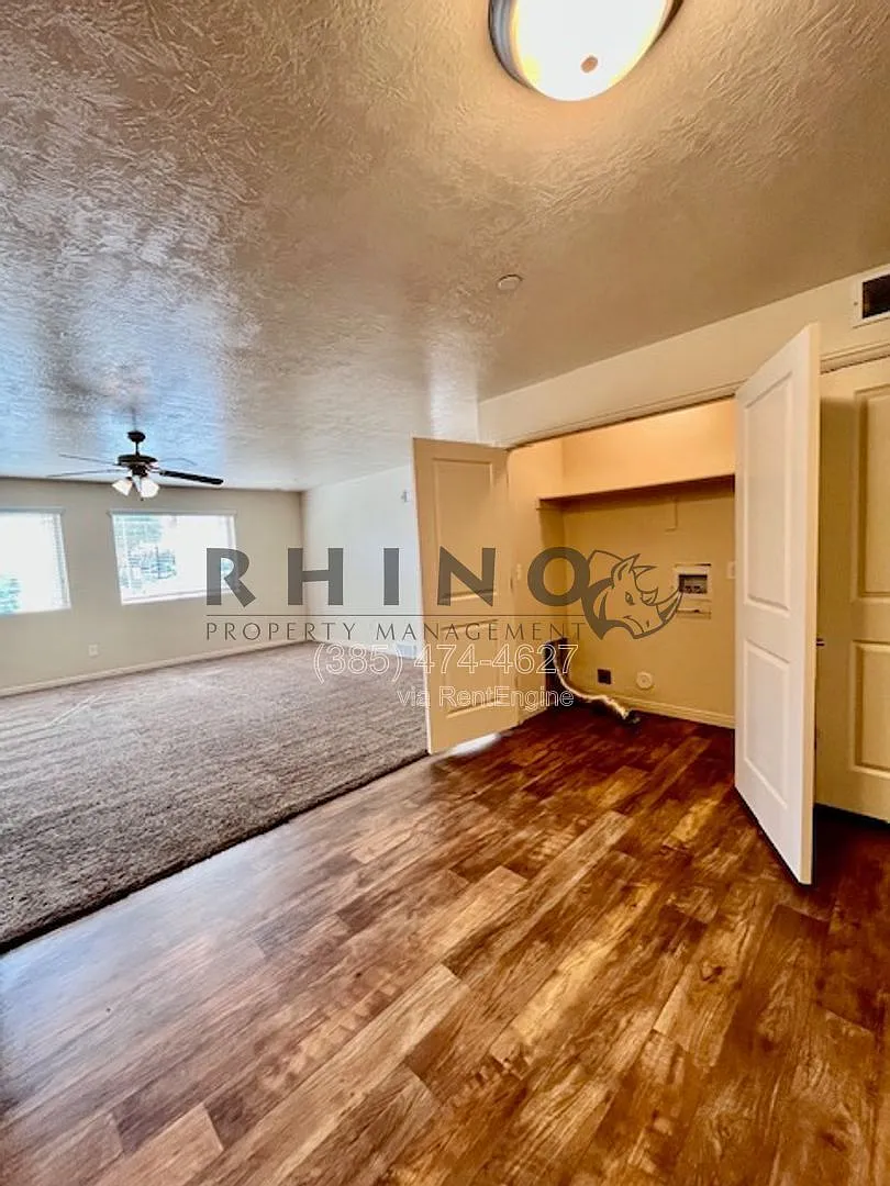 3 bed, 2.0 bath, 1215 sqft, $1,765 — Photo 4