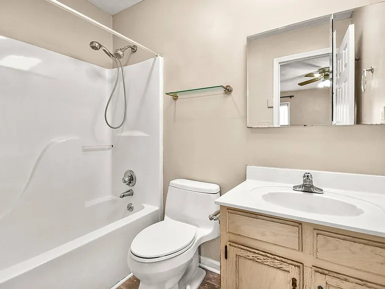 3416 Clearwater Dr — Photo 13