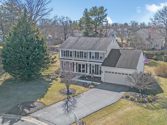 5th image of 10 Founders Mill Ct