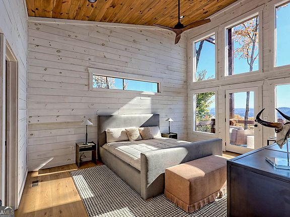 14th image of this home