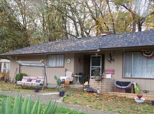 398 Murphy Ln, Grants Pass, OR 97527