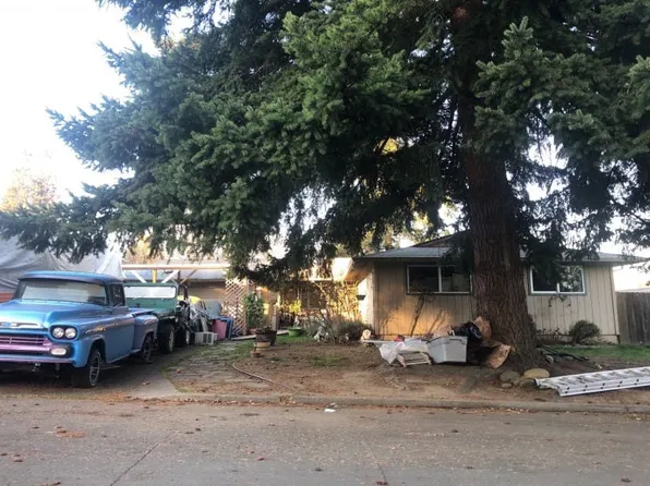 5980 SW 187th Dr, Aloha, OR 97078