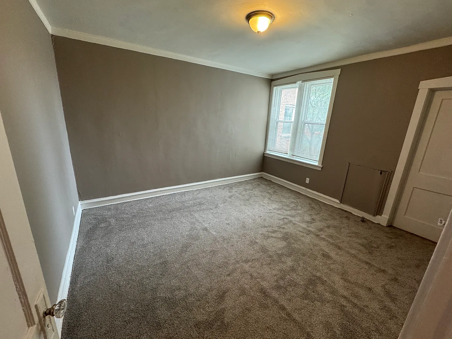2 bed, 1000 sqft, $1,500 — Photo 4