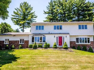 2 O Sullivan Ln, Monroe, NY 10950