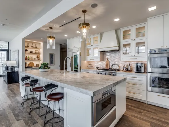 1918 Olive St APT 2002, Dallas, TX 75201