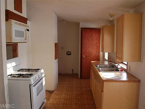 3rd image of 907 Forest Park Ave