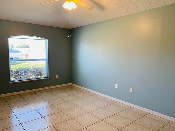 4th image of 2265 Henry Ln