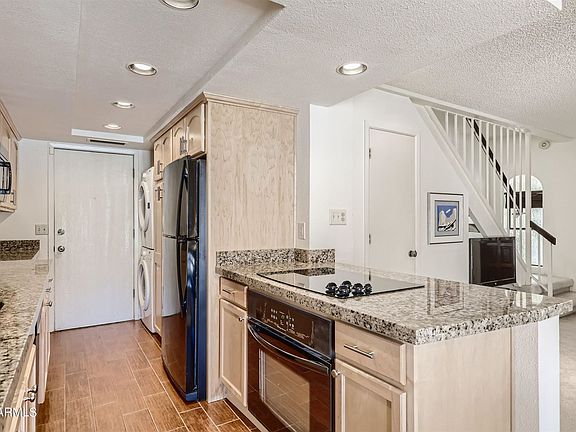 3rd image of 4810 E Hazel Dr Unit 2