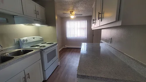 Crestview Apartments Photo 1