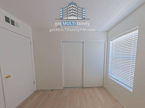 5th image of 327 E Vine Cir APT 202