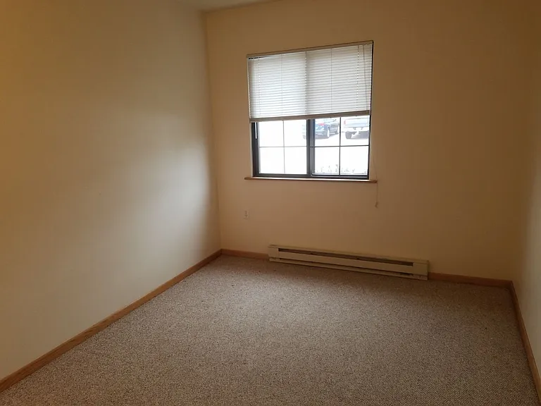 23298 Elm St — Photo 17