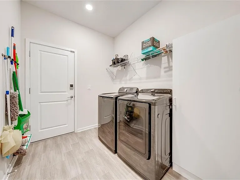 5301 Amersham Ln — Photo 21