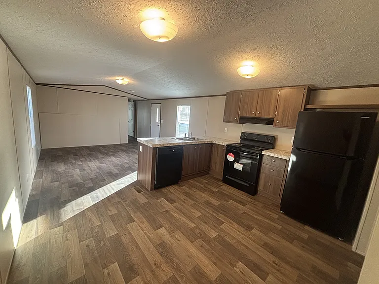 27 Shafter Shepola Rd — Photo 2