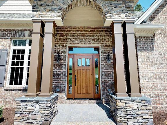 2nd image of 126 Beccan Ct