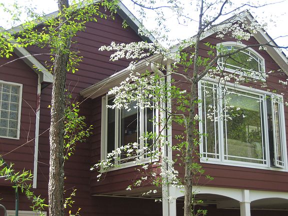 2nd image of 3596 Spencer Ln