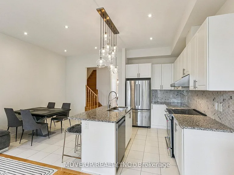 32 Kingsville Ln — Photo 16