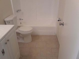 823 Landsford St, Lancaster, CA 93535