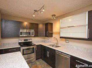 122 Oswego Smt, Lake Oswego, OR 97035