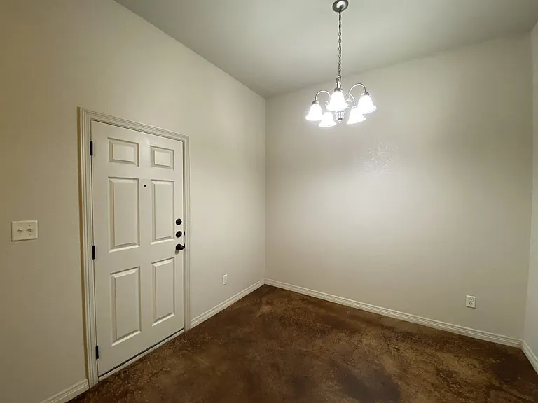 216 Andy Ln — Photo 3